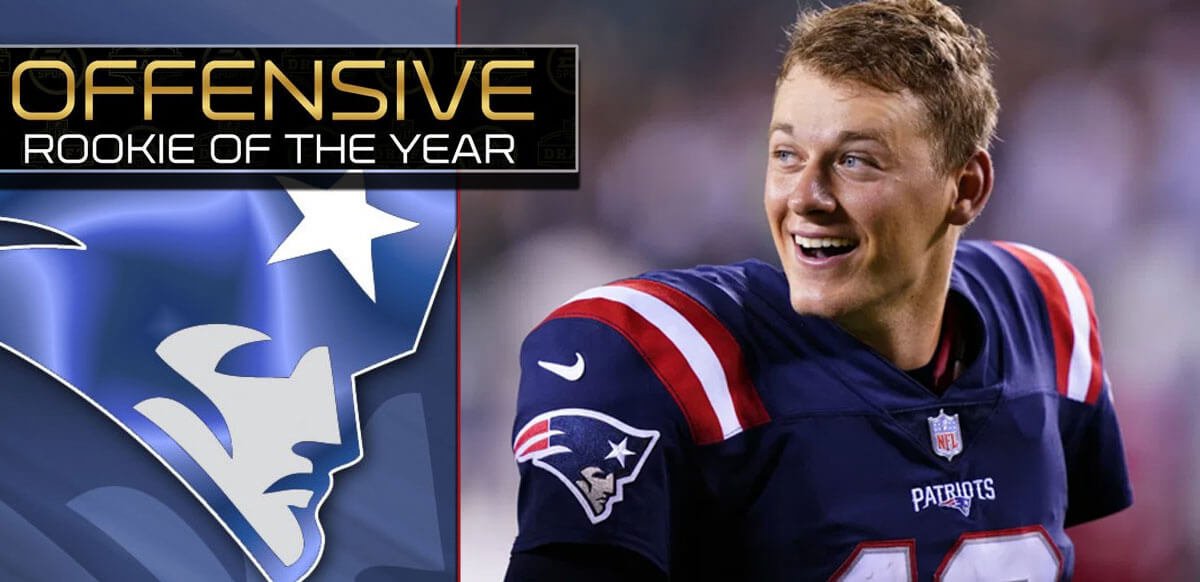 Mac Jones con el novato ofensivo del año Banner