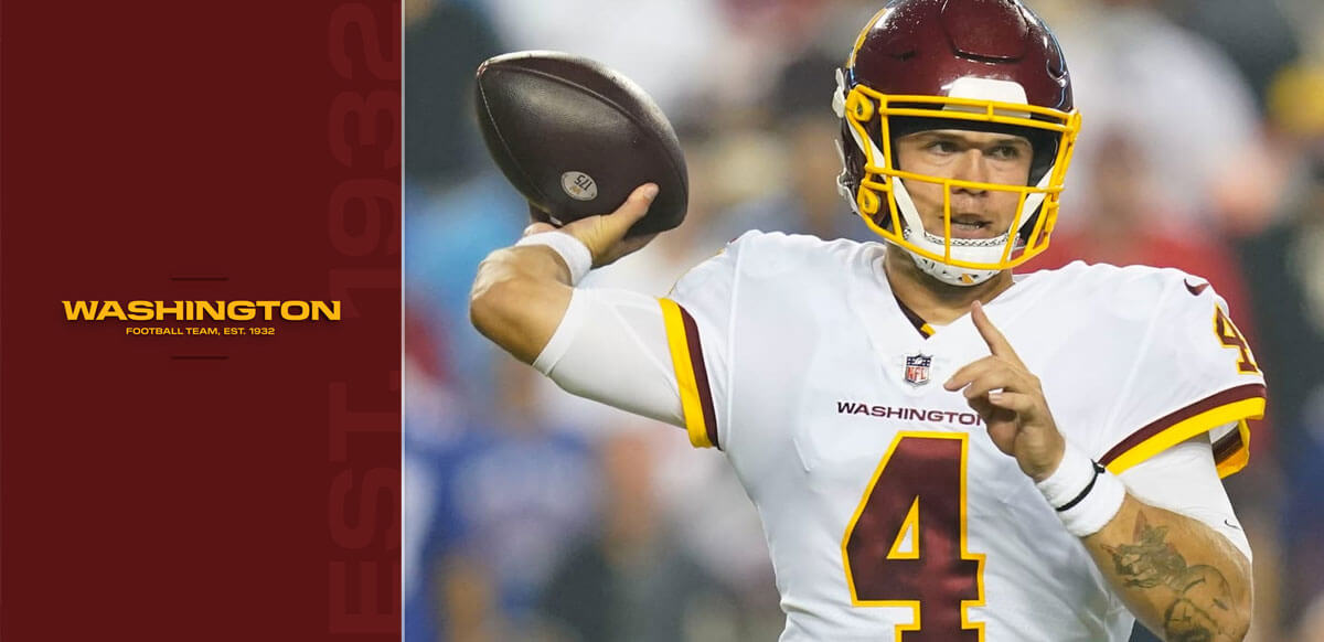 Taylor Heinicke de los antecedentes del equipo de fútbol de Washington